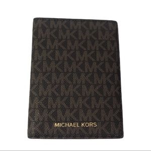Michael Kors Passport Wallet Logo Jet Set Travel